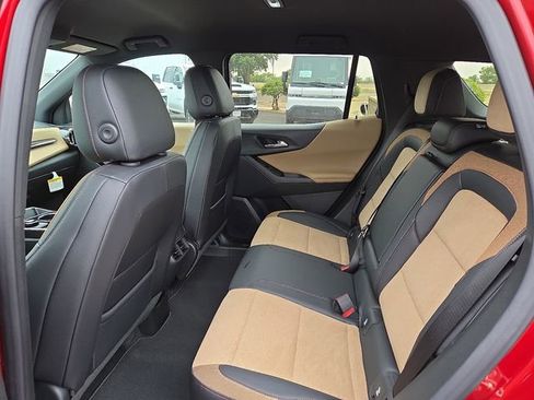 New 2026 Chevrolet Equinox ACTIV FWD image 7