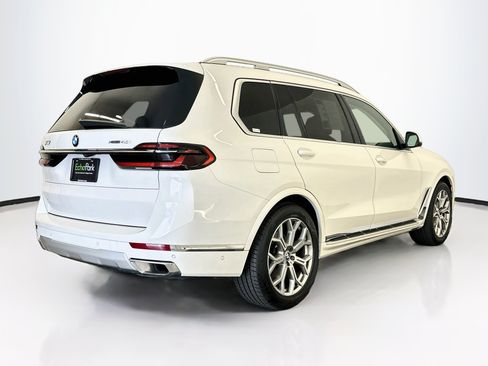 Used 2025 BMW X7 xDrive40i AWD/4WD image 9