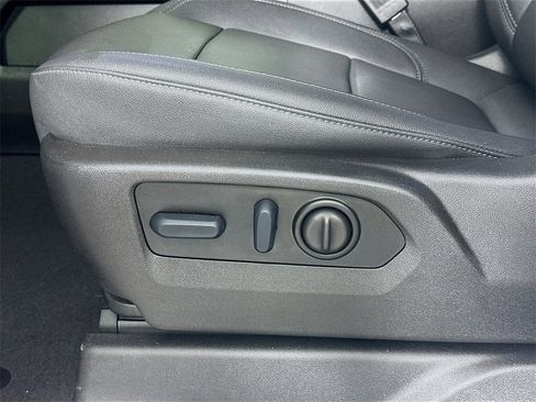 Used 2023 Chevrolet Silverado 2500 LTZ w/ LTZ Premium Package image 22