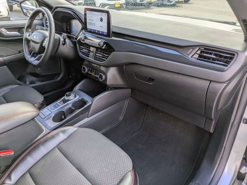 Used 2024 Ford Escape ST-Line image 29
