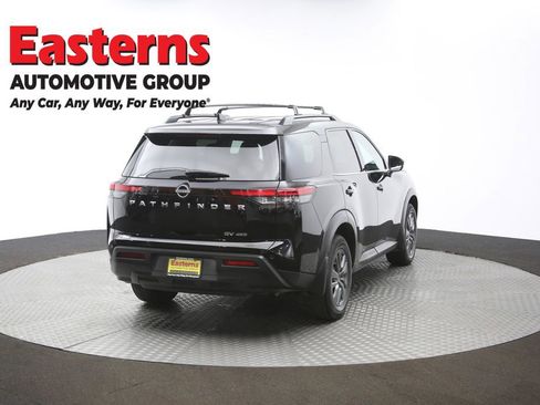 Used 2022 Nissan Pathfinder SV image 41