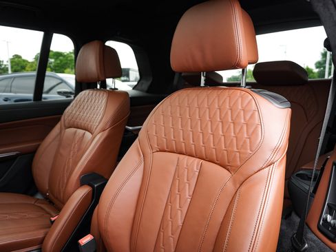 Used 2026 BMW X7 M60i w/ Executive Package AWD/4WD image 33