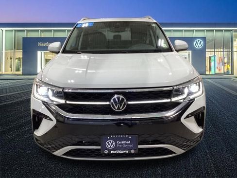 Certified 2023 Volkswagen Taos SEL image 29