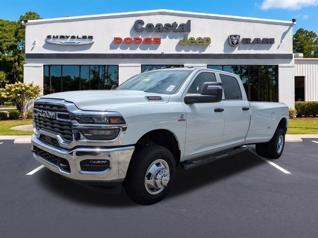 New 2026 RAM 3500 Tradesman AWD/4WD image 8