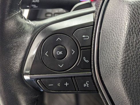 Used 2020 Toyota Camry XSE image 12