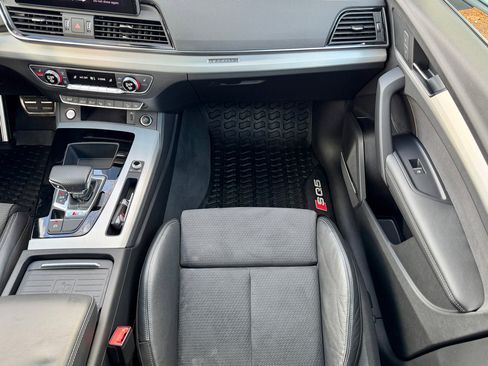 Used 2021 Audi SQ5 Prestige w/ Prestige Package image 19