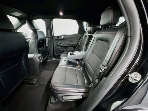 Used 2025 Ford Escape ST-Line FWD image 28