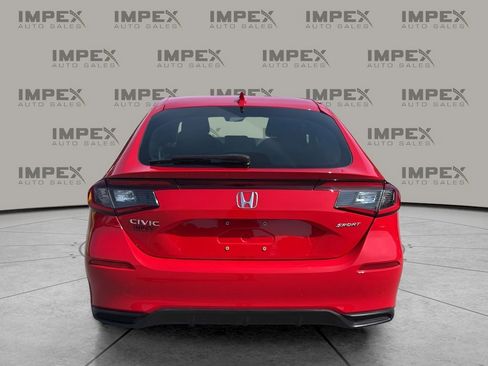 Used 2022 Honda Civic Sport image 4