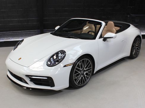 Used 2022 Porsche 911 Carrera S image 9