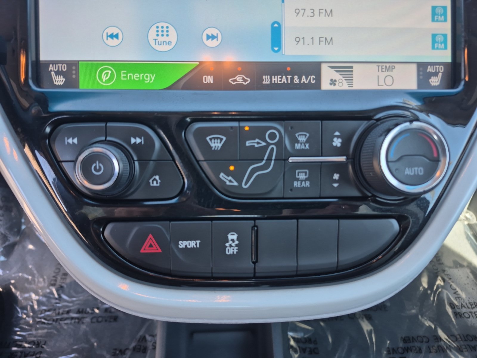 Used 2017 Chevrolet Bolt LT FWD image 30