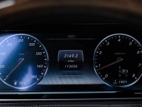 Used 2015 Mercedes-Benz S 550 Sedan image 23