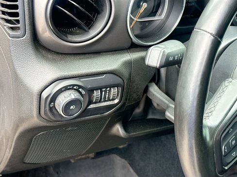 Used 2022 Jeep Wrangler Sport AWD/4WD image 11