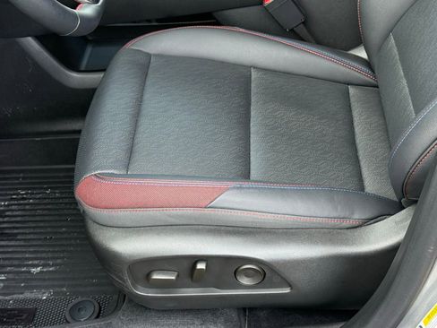 Used 2025 Chevrolet Equinox RS image 38