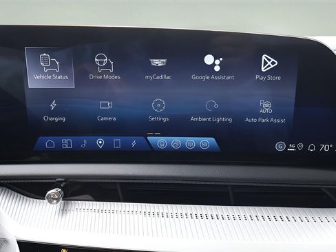 New 2026 Cadillac Optiq Luxury 1 RWD image 24