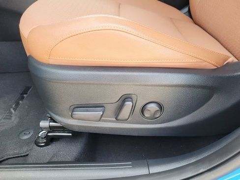 Certified 2025 Kia Soul EX FWD image 14