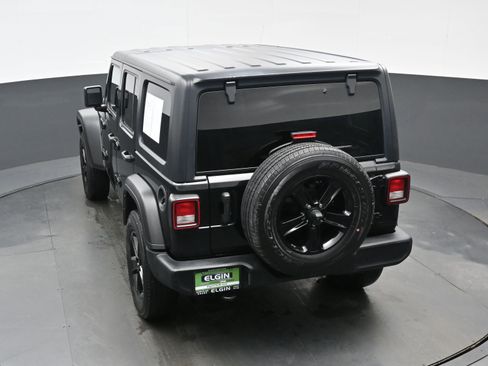 Used 2022 Jeep Wrangler Unlimited Sport image 33