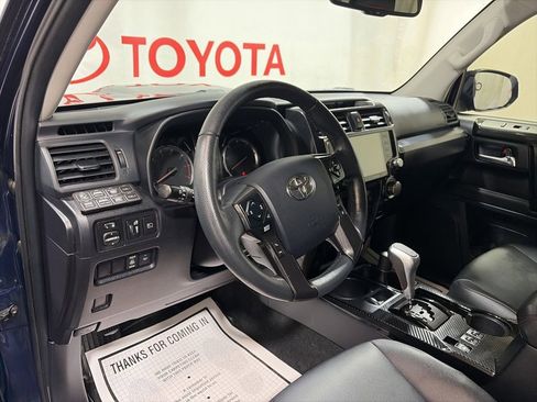 Used 2023 Toyota 4Runner TRD Off-Road Premium AWD/4WD image 27