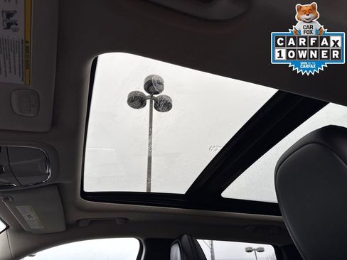 Used 2015 Jeep Cherokee Limited image 24