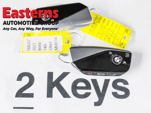 Used 2023 BMW 740i w/ Executive Package image 30