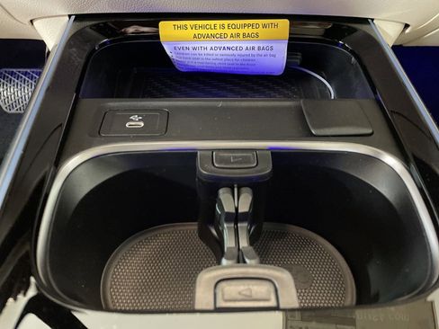 Certified 2025 Mercedes-Benz GLA 250 image 14