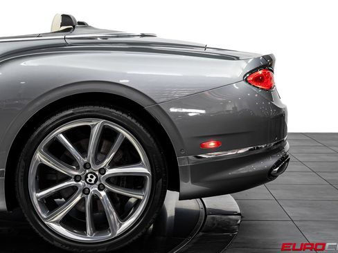 Used 2021 Bentley Continental GT Mulliner AWD/4WD image 16