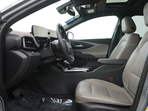 Used 2024 Buick Envista Avenir image 21