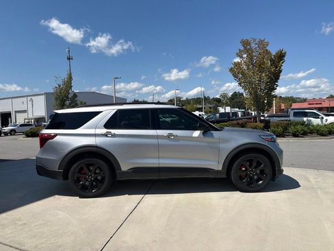 Used 2022 Ford Explorer ST w/ ST Street Pack RWD image 34