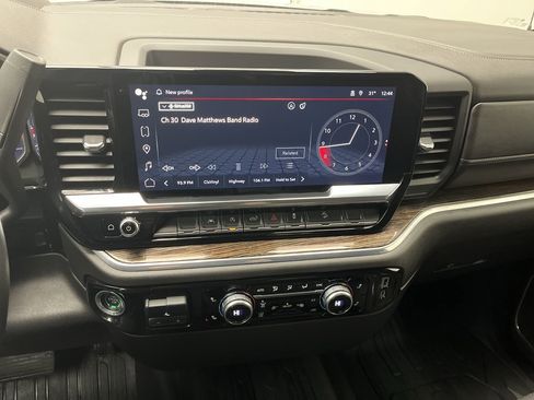 Used 2024 GMC Sierra 1500 Elevation w/ LPO, Elevation Black Package image 17