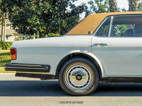 Used 1990 Rolls-Royce Silver Spur II image 10
