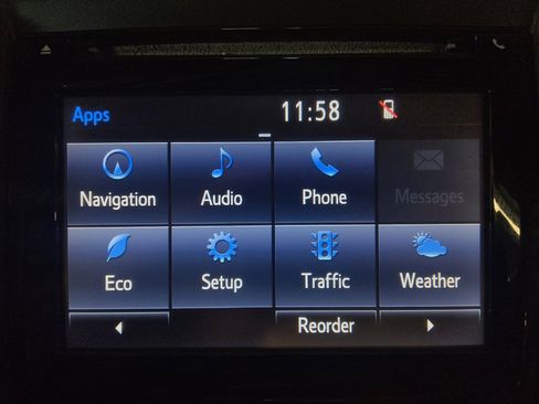 Used 2015 Toyota Camry XLE image 25