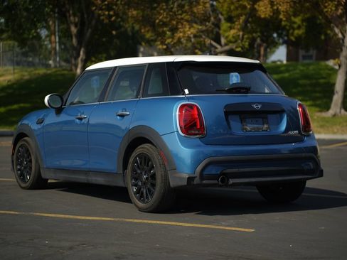 Used 2024 MINI Cooper 4-Door Hardtop FWD image 3
