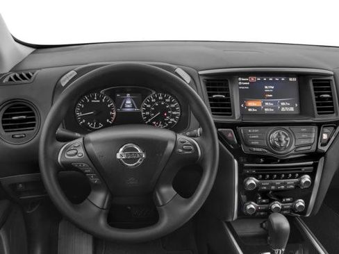 Used 2017 Nissan Pathfinder S AWD/4WD image 5