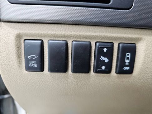 Used 2012 Nissan Armada SV AWD/4WD image 28