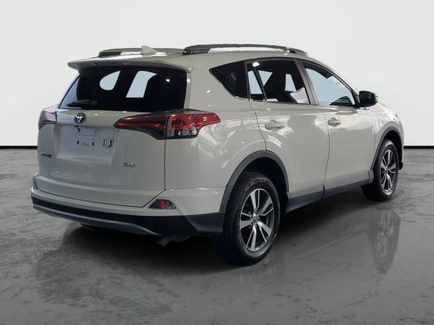 Used 2018 Toyota RAV4 XLE w/ Plus Extra Value Package FWD image 3