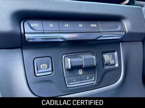 Used 2026 Cadillac Escalade ESV Sport w/ LPO, ONYX Package image 33