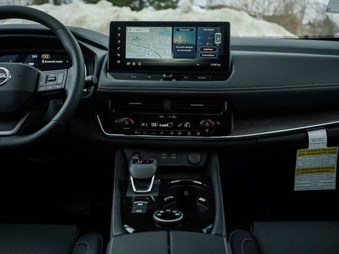 New 2026 Nissan Rogue Platinum image 17