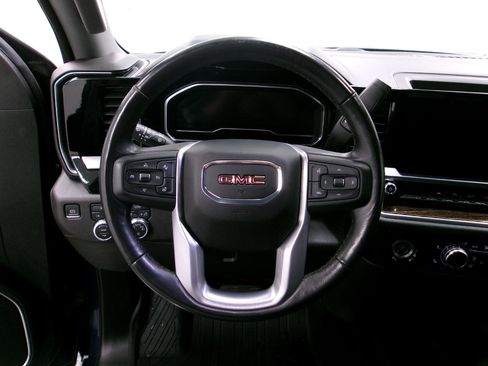 Certified 2022 GMC Sierra 1500 SLE image 6