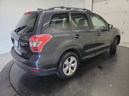 Used 2016 Subaru Forester 2.5i Premium AWD/4WD image 9