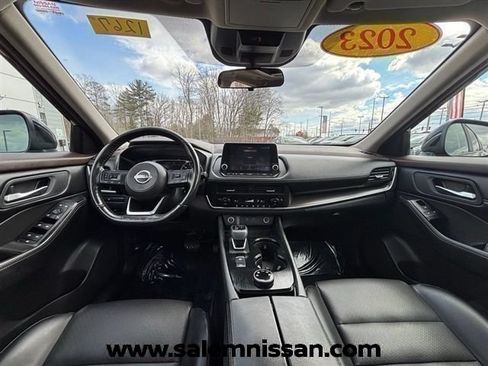 Used 2023 Nissan Rogue SV w/ SV Premium B Package AWD/4WD image 12