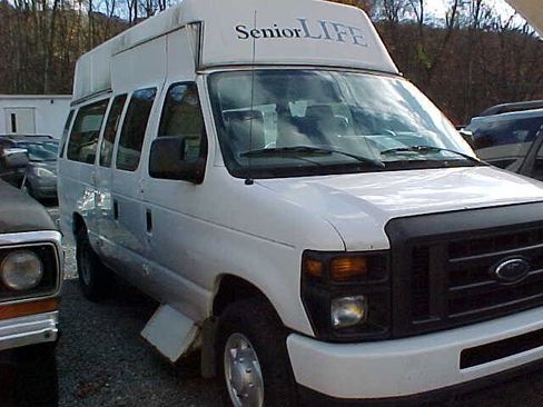 Used 2009 Ford E-150 and Econoline 150 Extended image 11