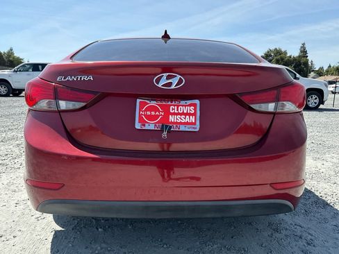 Used 2016 Hyundai Elantra SE FWD image 8