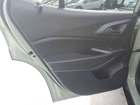 Used 2025 Chevrolet Trax ACTIV image 15