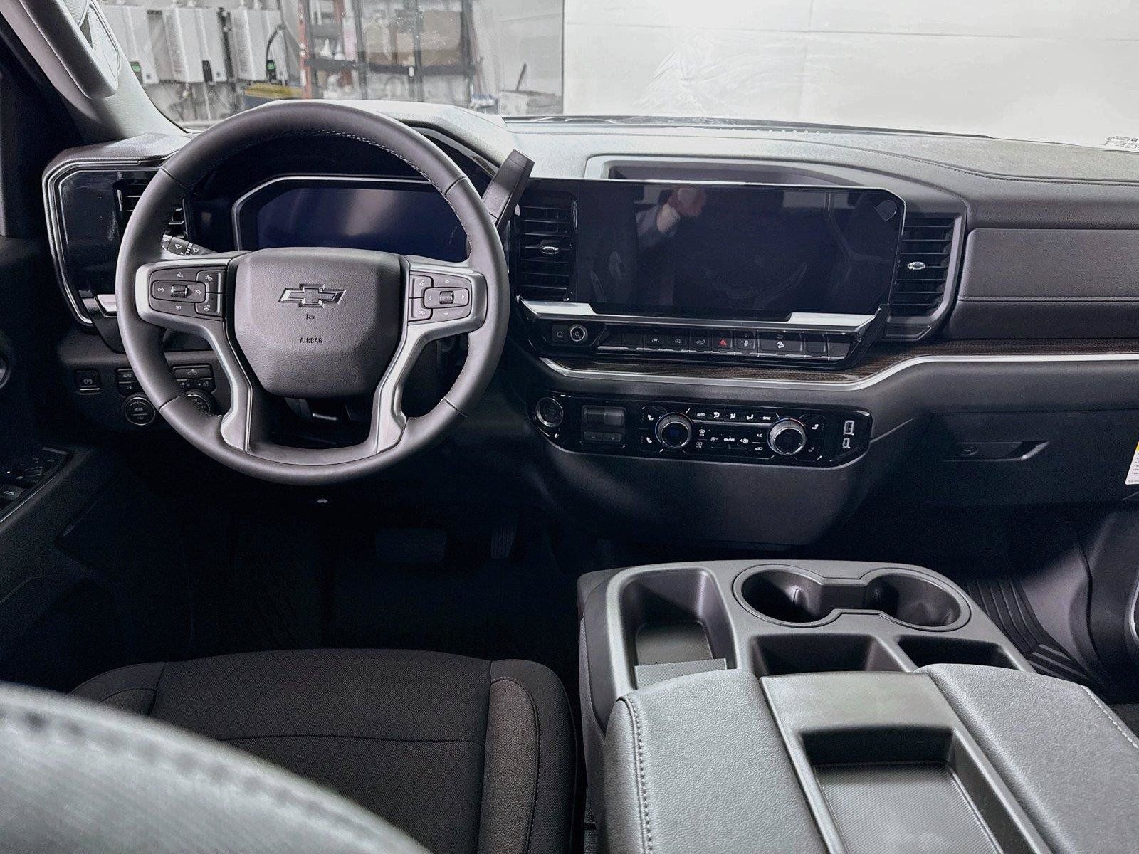 New 2026 Chevrolet Silverado 1500 RST AWD/4WD image 2