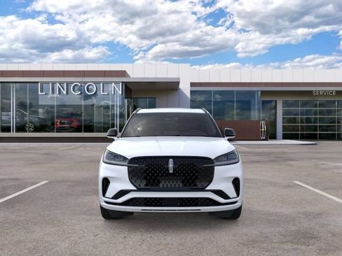 Used 2026 Lincoln Aviator Reserve AWD/4WD image 6