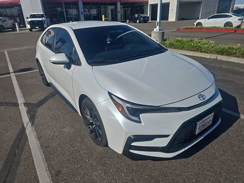 Used 2025 Toyota Corolla SE FWD image 7