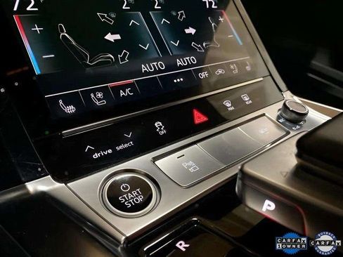 Used 2022 Audi e-tron Premium Plus w/ Premium Plus Package image 59