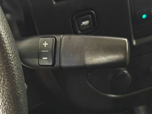 Used 2024 GMC Savana 3500 Extended RWD image 9