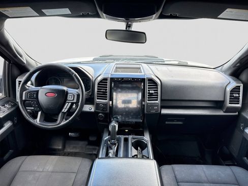 Used 2016 Ford F150 XLT w/ Equipment Group 302A Luxury AWD/4WD image 19