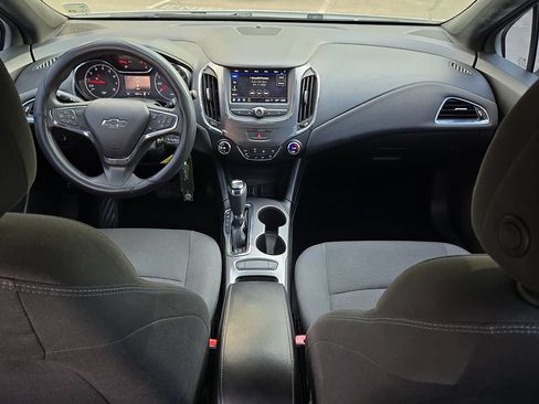 Used 2019 Chevrolet Cruze LT w/ RS Package FWD image 26