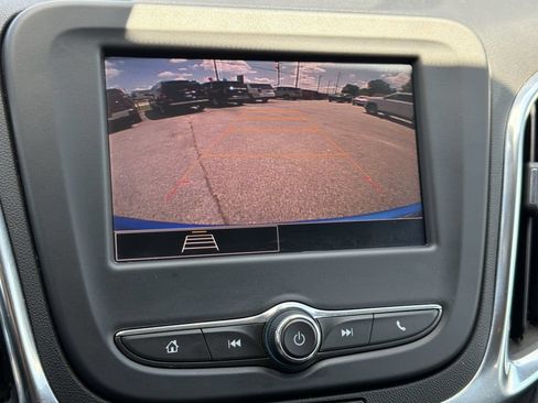 Used 2024 Chevrolet Equinox LT FWD image 5